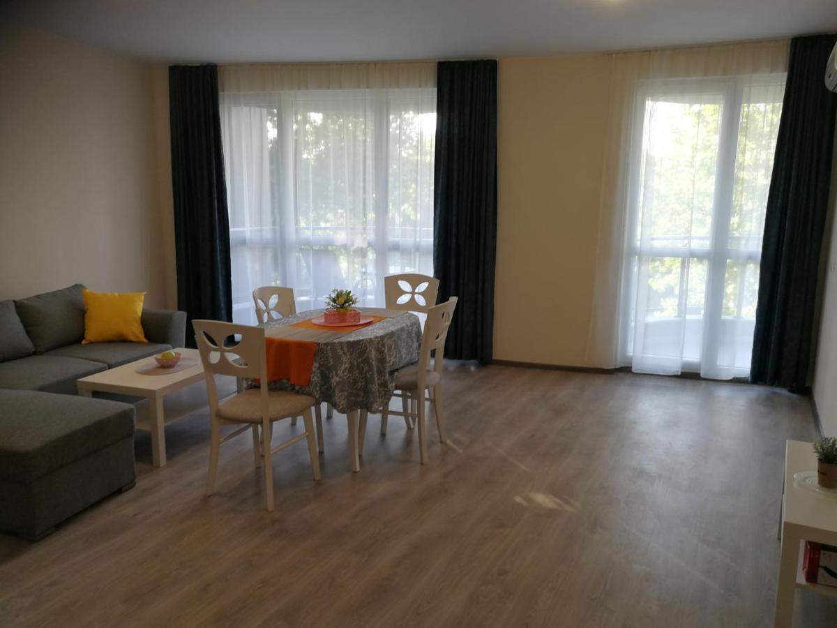 Apartment Donchevi *