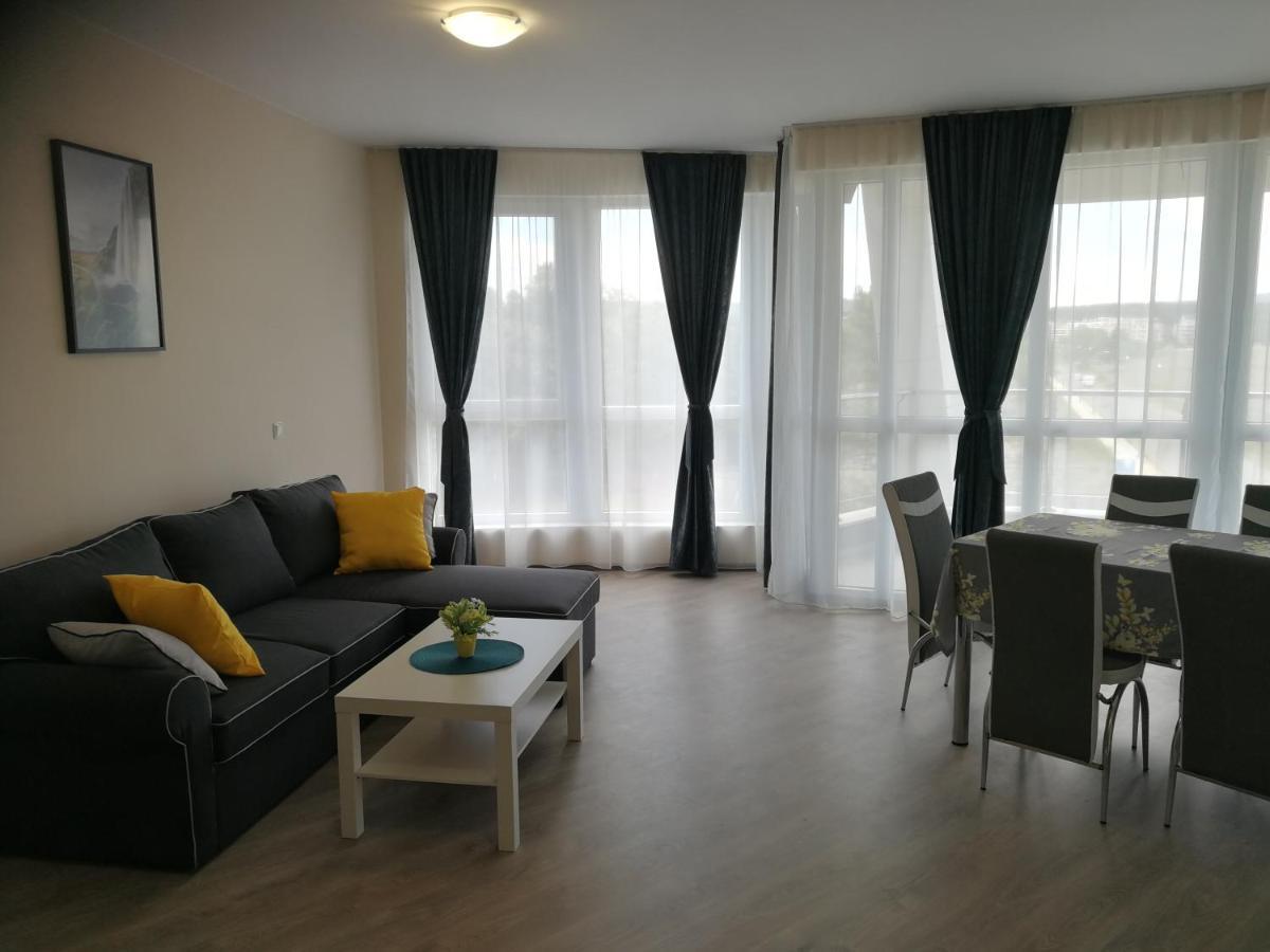 Donchevi Apartment *